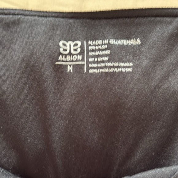 Albion Black Bikini Set with Short Sleeves Size Medium - Picture 5 of 7